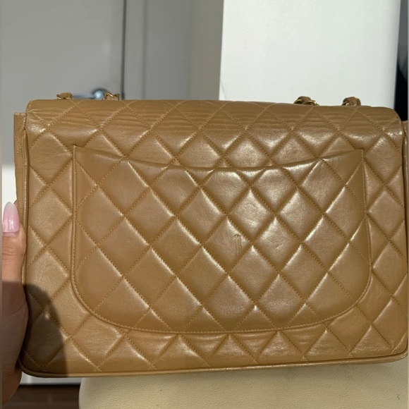 Authentic CHANEL Caramel Beige Leather 24kt Gold Hardware Jumbo Flap Bag RARE! - Picture 4 of 11